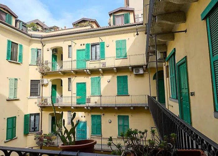 Modern Apartment - Near Isola Distric And Centrale